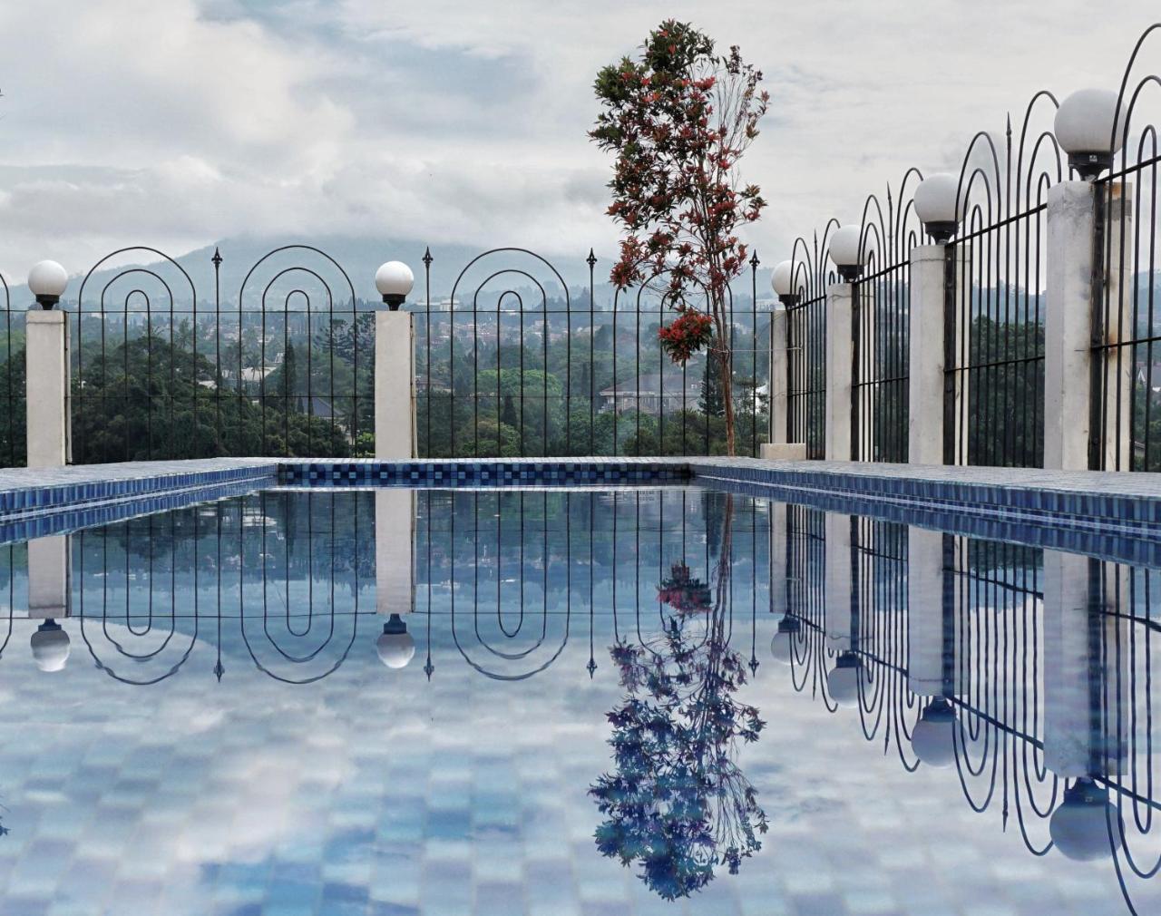 Cinnamon Hotel Boutique Syariah Tutugan Dış mekan fotoğraf