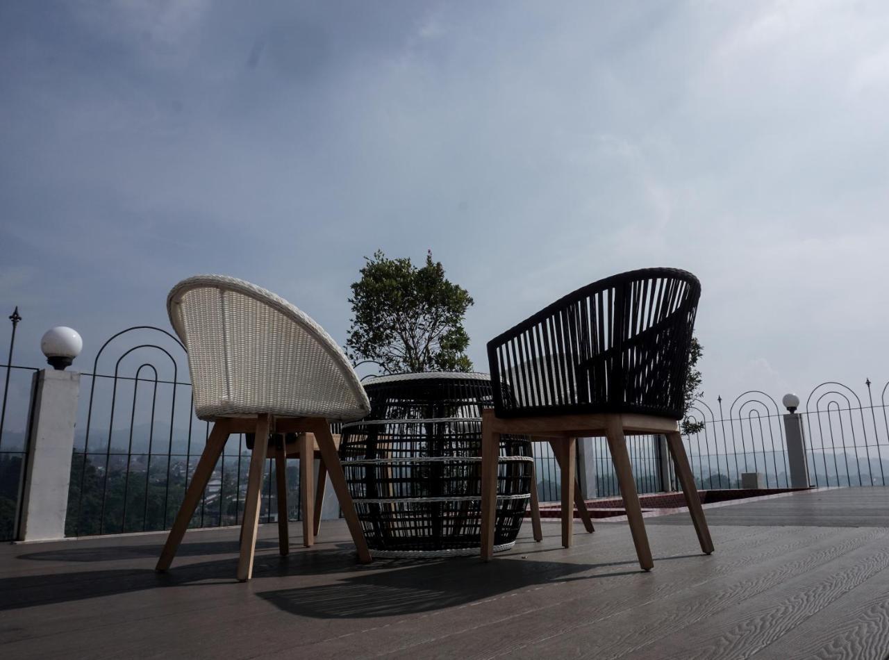 Cinnamon Hotel Boutique Syariah Tutugan Dış mekan fotoğraf